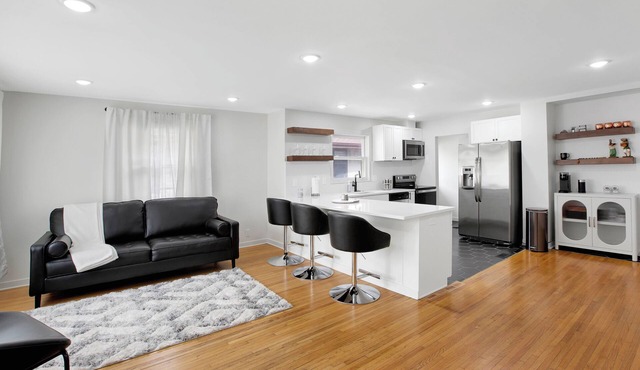 Chic Escape Near Mall of America