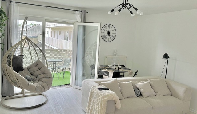 Chic et Cosy Appartement Épuré - T3