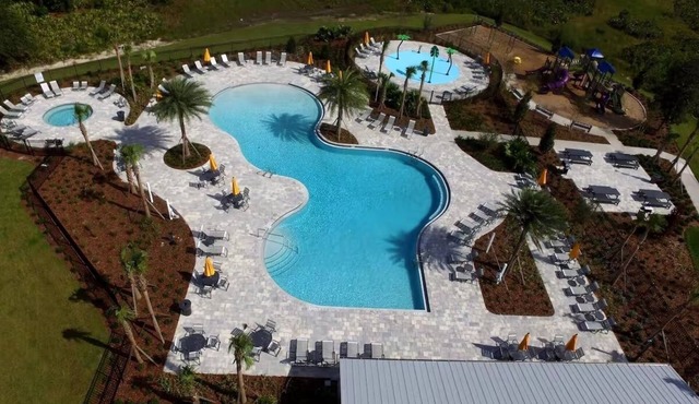 Chic Family Retreat Near Tampa, Orlando & Sarasota