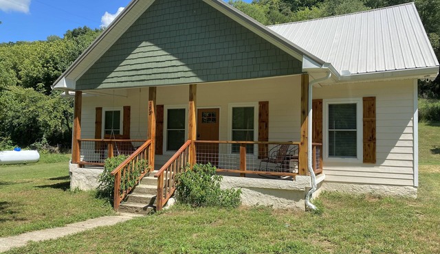 Chic Farmhouse Escape with Private Trails – Dawson Creek
