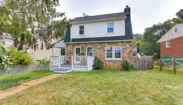 Chic Front Royal Retreat Near Shenandoah River!