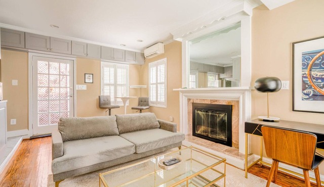 Chic Georgetown 1BR w/W/D, nr Baseball, Bars & Dining, by Blueground