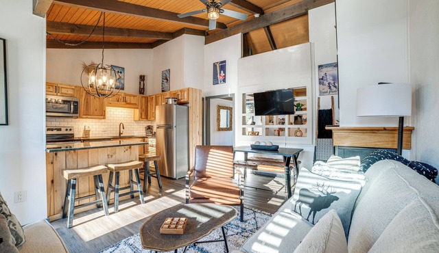 Chic Greek Peak Ski Resort Townhome w/Balconies!