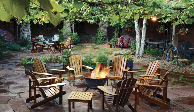 Chic Handicap Hotel Suite, Pet Friendly, in the Heart of Sedona