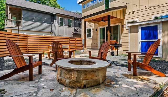 Chic Home Nr Downtown, Pets OK, Big Yard, Fire Pit