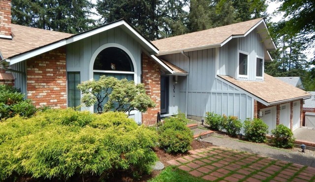 Chic house in Eugene U of Oregon/Autzen/Hayward Field - Tix avail UCLA/NW/UW