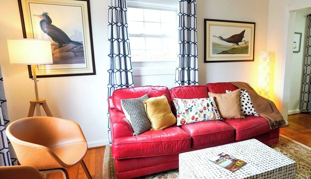 Chic house in the heart of Del Ray Alexandria