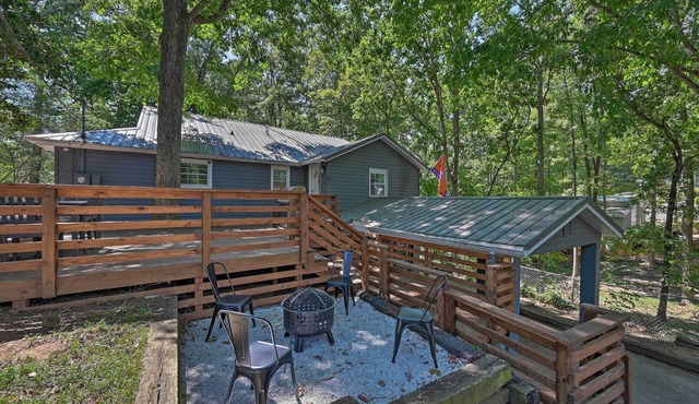 Chic House w/Private Dock on Lake Hartwell!