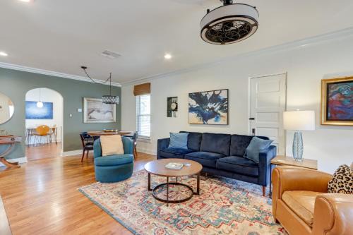 Chic Joplin Cottage w/Patio < 3 Mi to Town!