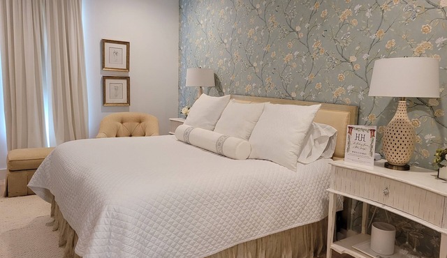 Chic luxury suite with Wi-Fi, AC in charming Abita Springs