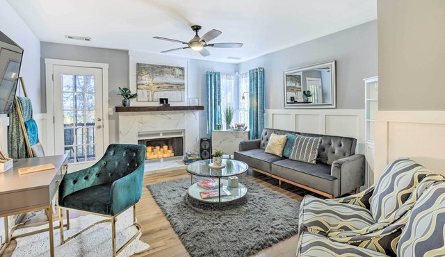 Chic Meadowbrook Condo ~ 12 Mi to Birmingham!