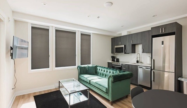 Chic & Modern 2BR w/AC in the Heart of MTL- 57