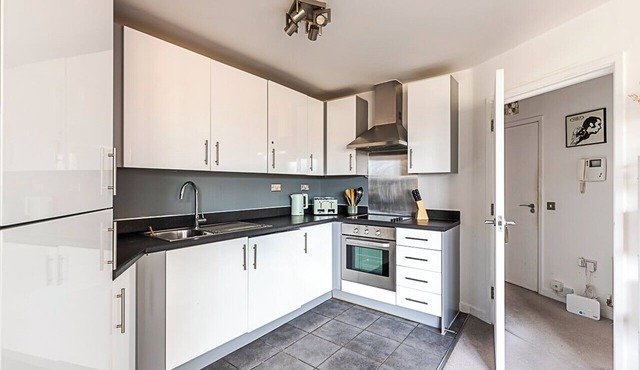 Chic & Modern Dalston Apartment