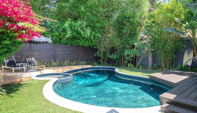 Chic Modern Residence with Heated Pool, Jacuzzi & BBQ
