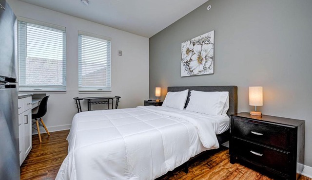 Chic Modern Studio Apartment by Stay Gia