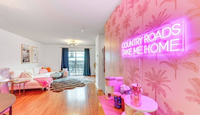 Chic Morgantown Vacation Rental - 2 Mi to WVU!