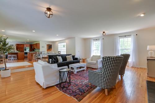 Chic Nashville-Area Retreat with Private Pool!
