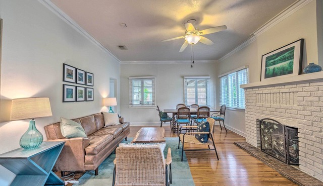 Chic Ocala Home w/Yard ~ 1 Mi to Dtwn Square