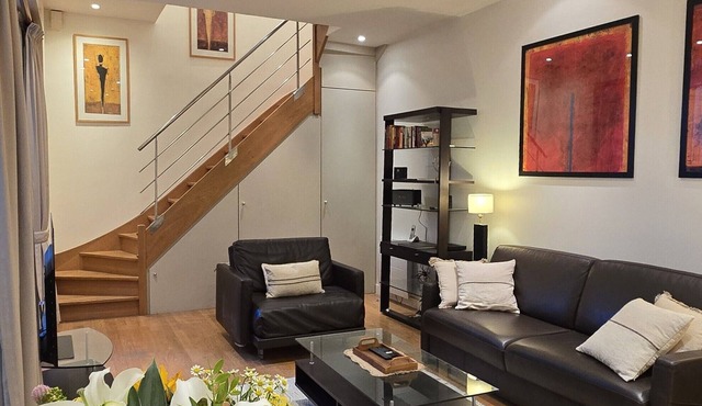 Chic Parisian Retreat Near Louvre, Cafés & Couture