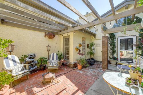 Chic Peaceful Retreat 16 Mi to Beaches & Wineries!