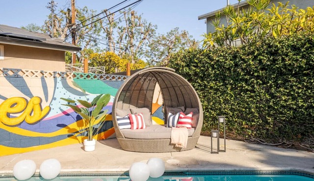 Chic pool home + 6 mi to beach + sleeps 10