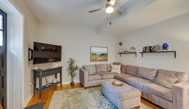 Chic Richmond Retreat w/Quaint Private Patio!