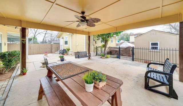 Chic San Antonio Cottage: 5 Miles to Downtown