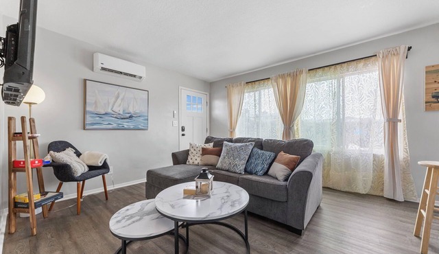 Chic SD Gem WiFi Trolley Access Mins to Balboa,DT,Petco Park Pet Friendly!
