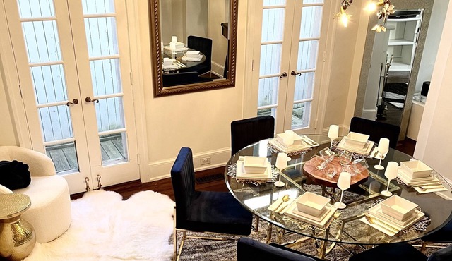 Chic Serene Historic Home by Georgetown Waterfront - 1.3 miles to White House