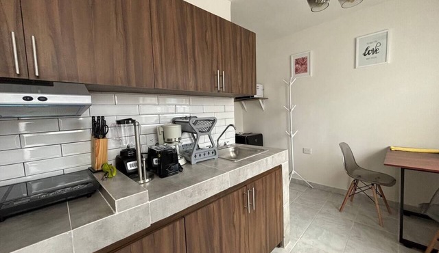 Chic Shelter/Room/Bathroom/Stylized Kitchen