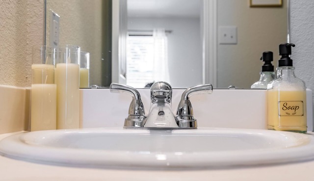 Chic smart home - 15 mins from Downtown