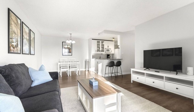 Chic & Spacious 2BR at Stampede with Parking, AC
