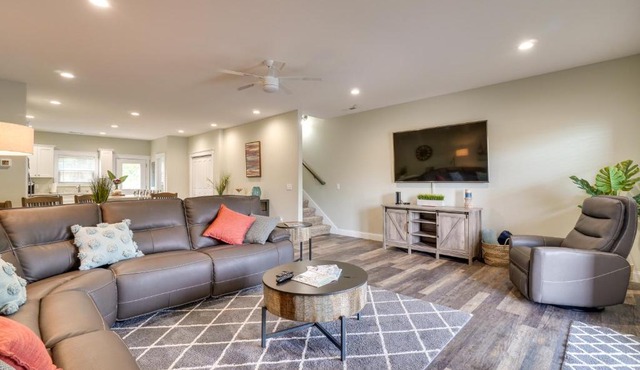 Chic Spring City Townhome on Watts Bar Lake!
