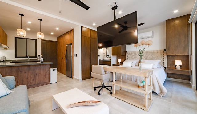 Chic Studio in Downtown Santa Cruz