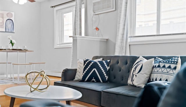 Chic Suite/Mins to L Train/Laundry/Free Parking