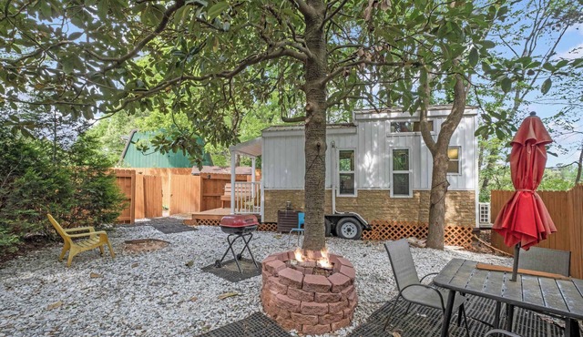 Chic Tiny Cabin | Modern and Cozy Retreat for Two