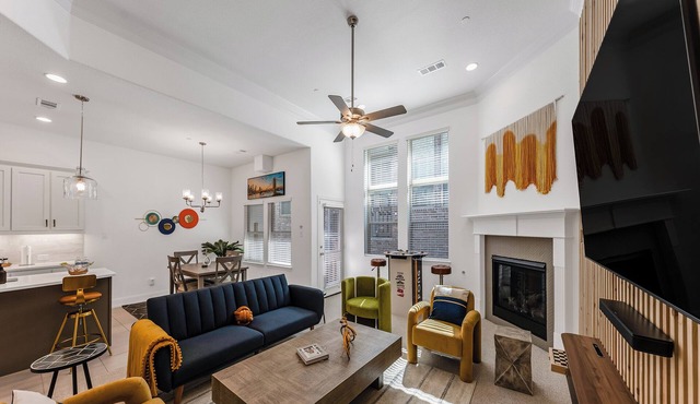 Chic Townhome: Arcade Games, EV Charging, Putting Green, & Luxury Decor!