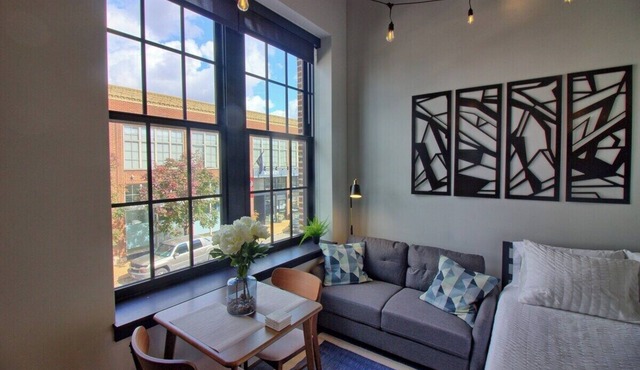Chic Ultramodern Studio Loft w/Designer Features