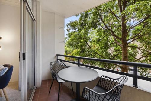 Chic Urban Escape in Vibrant Camperdown