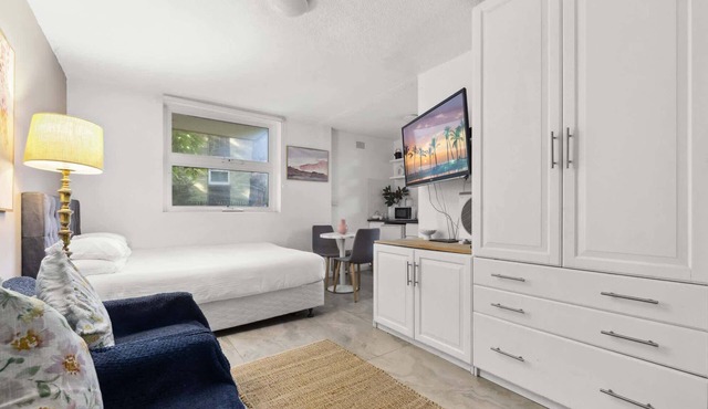 Chic Urban Paddington Escape