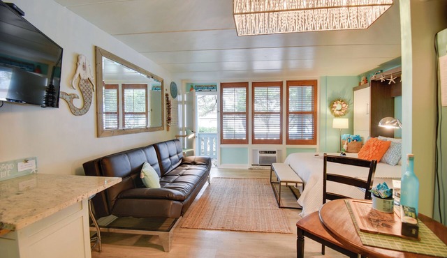 Chic Virginia Beach Retreat - Pool, Steps to Beach