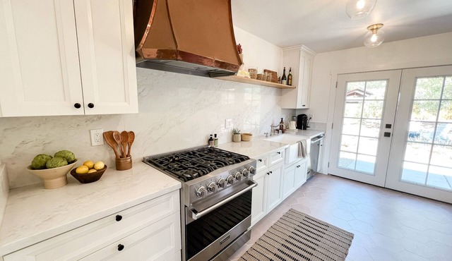 Chic wine country cottage and garden