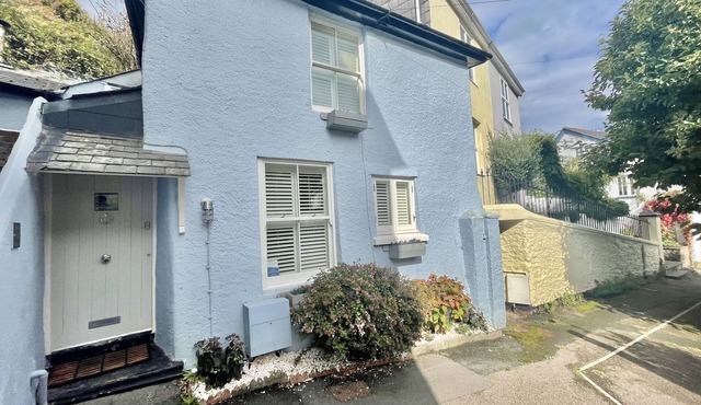 Chic yet Traditional with Lovely Garden Space