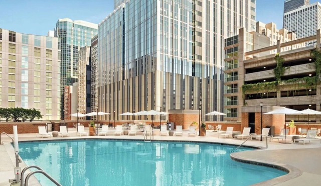 Chicago Gem! 4 Convenient Units, Onsite Pool, Close to Ohio Street Beach
