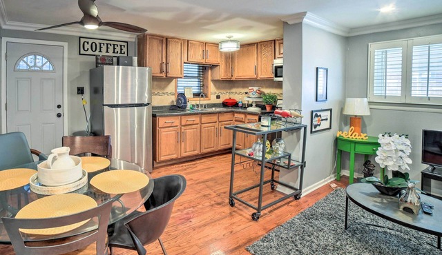 Chicago Gem Near Subway ~ 5 Mi to Downtown