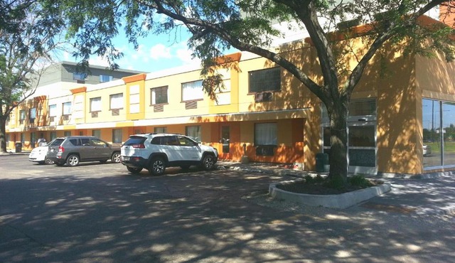 Chicago Lakeshore Hotel