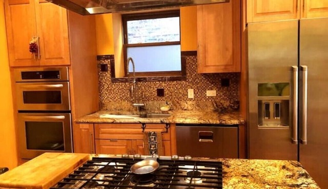 Chicago Wrigley Roscoe Village Lakeview Luxury Flat Free Parkingn