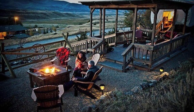 Chico Hot Springs Resort & Day Spa