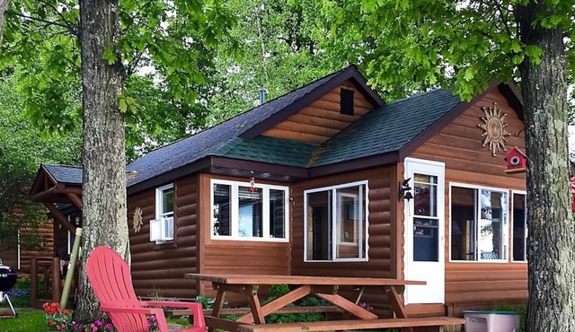 Chief Lake Lodge Resort Cabin #6
