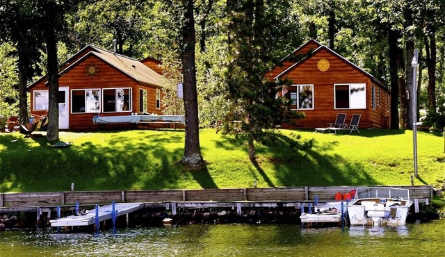 Chief Lake Lodge Resort Cabin #7